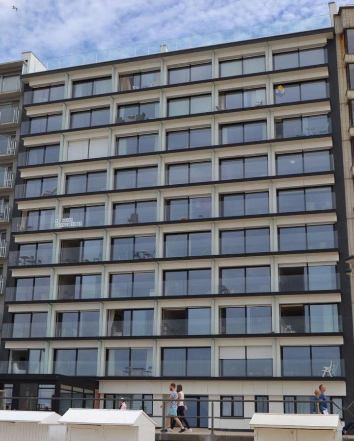 Studio 105 Op Zeedijk Met Frontaal Zeezicht 1Ste Verdiep Middelkerke Exterior photo
